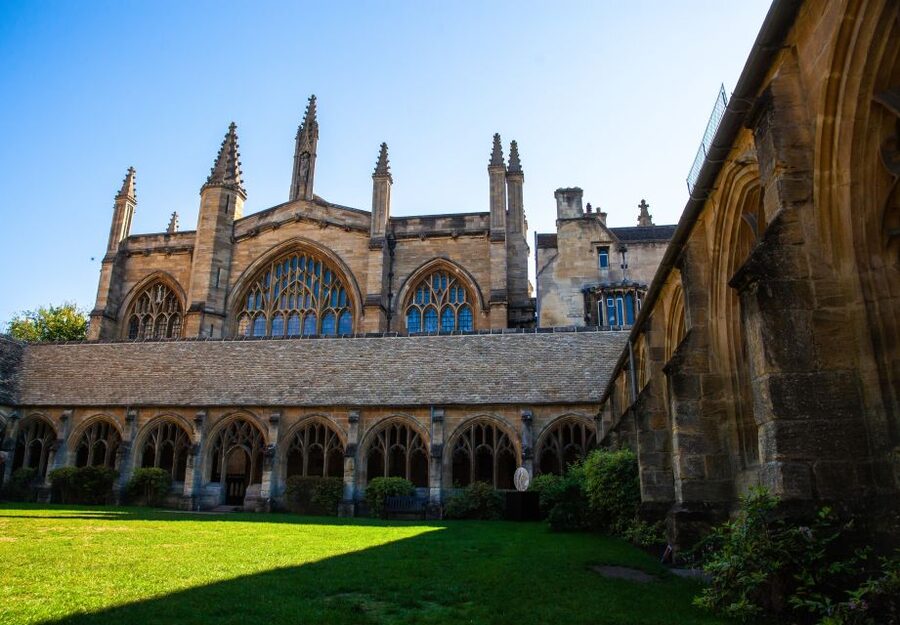 Oxford: Harry Potter Walking Tour Including New College - Why this Oxford Harry Potter walk works