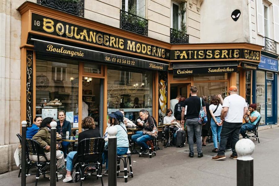 Paris: Emily TV Show Locations Guided Walking Tour - Why this Emily in Paris walk works