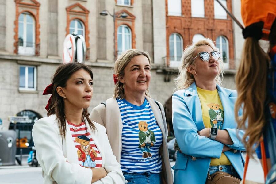 Paris: Emily TV Show Locations Guided Walking Tour - The Palais-Royal Garden and Colonnes de Buren
