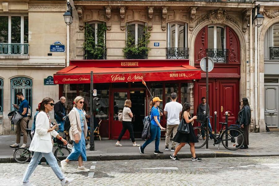 Paris: Emily TV Show Locations Guided Walking Tour - Avenue de l’Opéra and the final stretch