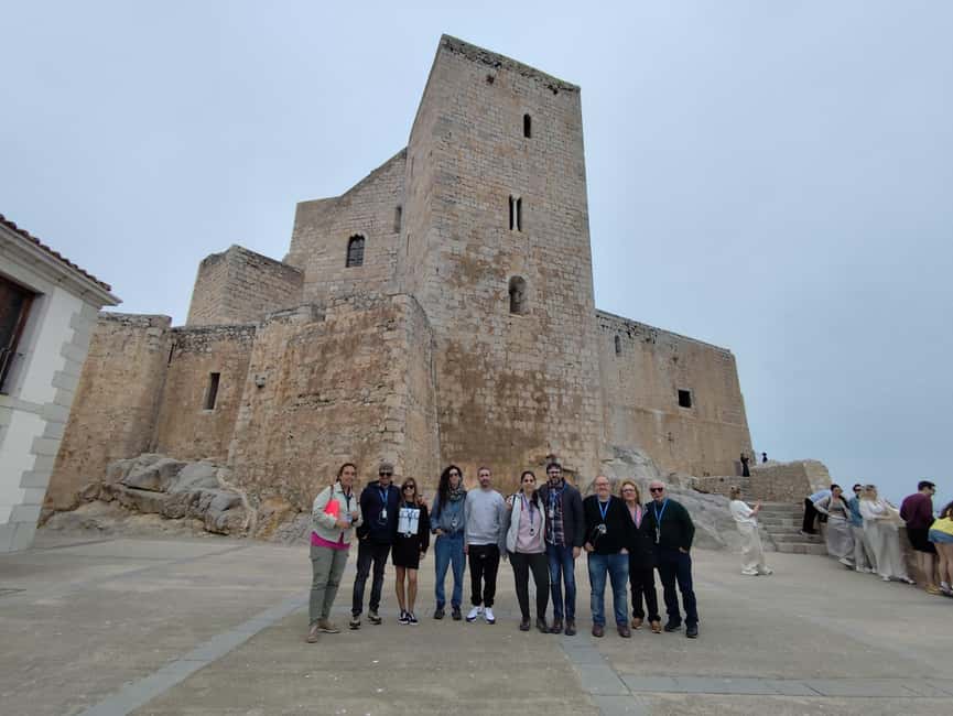 Peníscola Tour Castle Tickets & Game of Thrones locations - Walking Calle Mayor and the old town walls