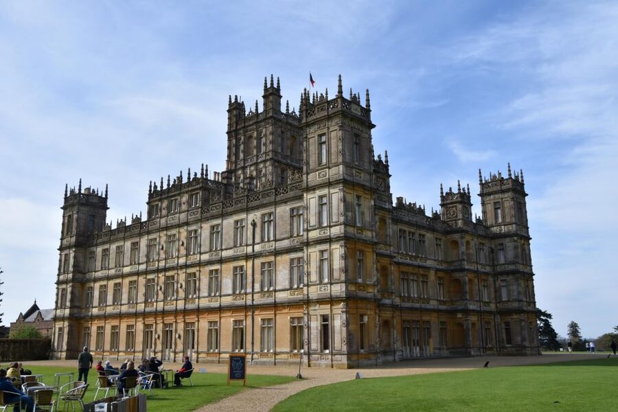 Private Downton Abbey Day Tour, including Pub Lunch - Highclere Castle, the real Downton Abbey
