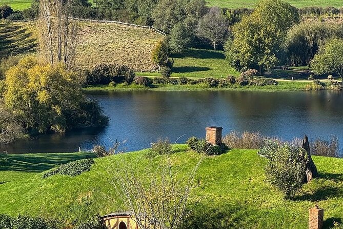 Private Hobbiton Movie Set and Rotorua Day Trip from Auckland - Te Puia: Māori culture alongside geothermal power