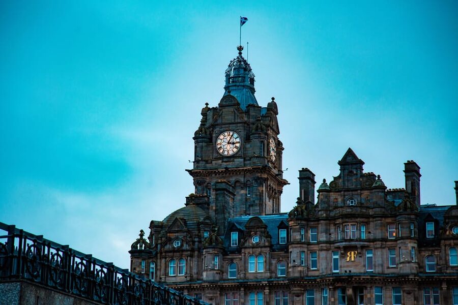 Private tour: discover the city which inspired Harry Potter - Greyfriars Kirkyard and the Thomas Riddell Connection