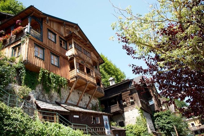 Public 8h tour to sites of "The Sound of Music Movie" & Hallstatt - Lake Wolfgang and the ride through the lake district