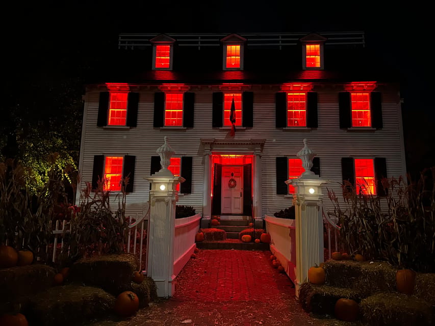 Salem, MA: Hocus Pocus Movie Guided Walking Tour - Key points to know before booking