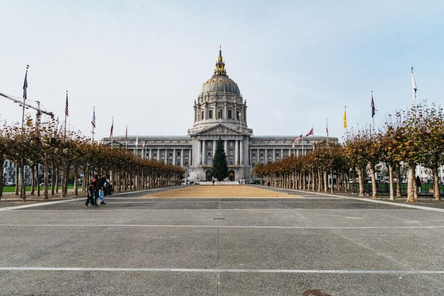 San Francisco: Movie Filming Locations Bus Tour - Alamo Square, City Hall, and familiar television scenery