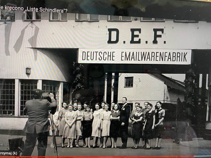 Schindler's List Movie Tour: Historic Sites & Film Location - Walking Through Kazimierz With Film Stills