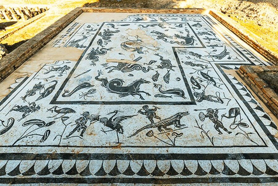 Seville: Game of Thrones and Roman Empire Italica Tour - Domus Exedra and the Roman home