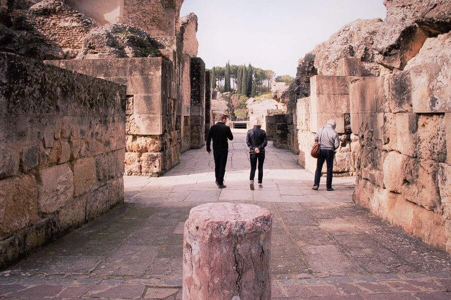 Seville: Game of Thrones and Roman Empire Italica Tour - How much time to allow