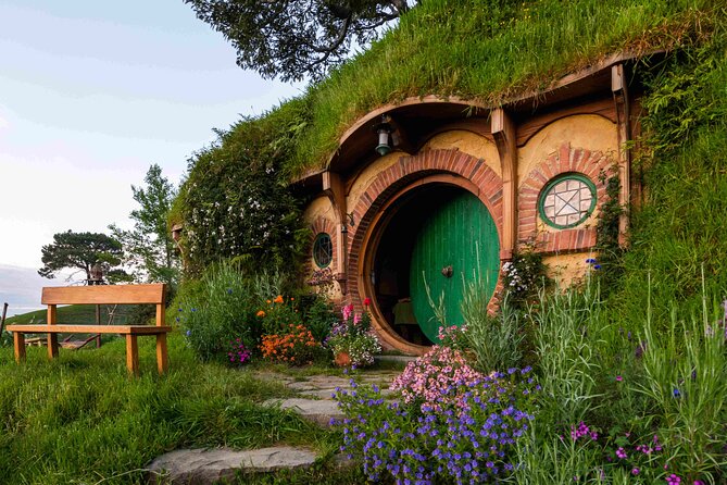Small Group Luxury Hobbiton Tour incl. Lunch From Auckland - Walking conditions, weather, and family needs