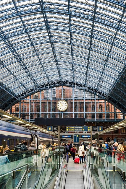 The most complete and exclusive Harry Potter tour in London - St Paul’s, the Tube, and the Ministry of Magic