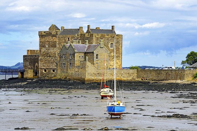 The Outlander 1 Day Experience - Linlithgow Palace links royal Scotland with Wentworth Prison