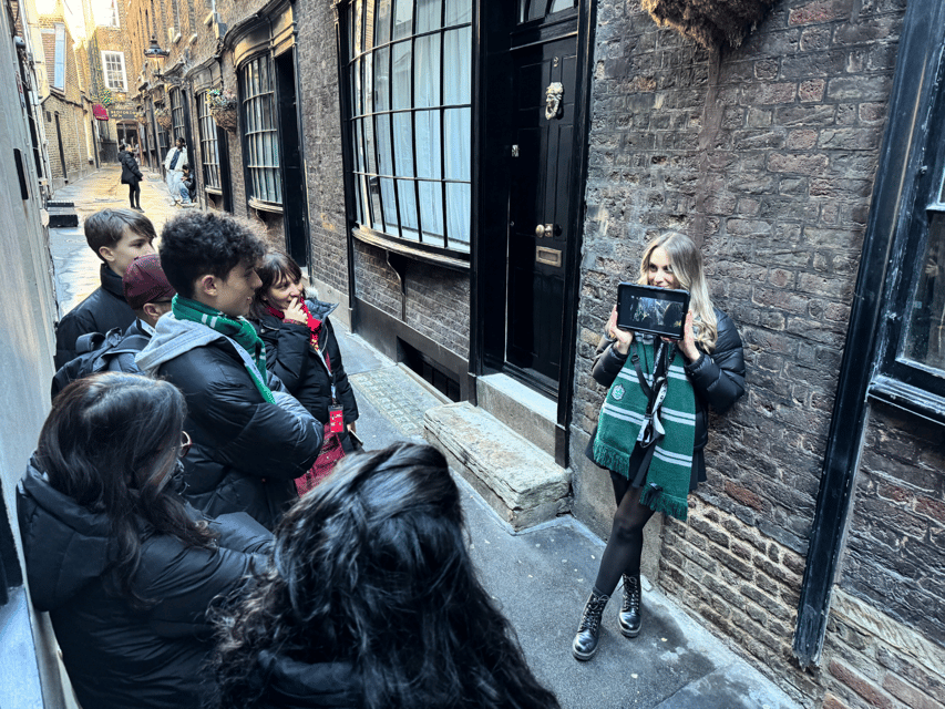 Tour a Piedi di Harry Potter a Londra - Crossing the Millennium Bridge