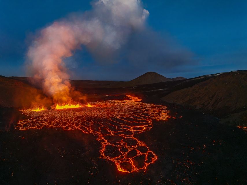 Volcano Exhibition and Cinema - Lava Centre Iceland - The cinema brings Grindavík and the Blue Lagoon into focus