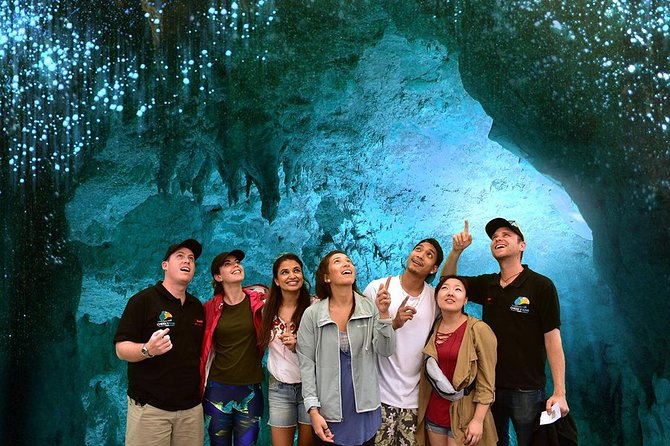 Waitomo Caves & Hobbiton Small Group Tour inc Lunch from Auckland - A practical lunch stop in Otorohanga