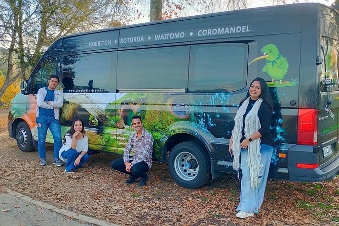 Waitomo Caves & Hobbiton Small Group Tour inc Lunch from Auckland - Leaving Auckland before sunrise