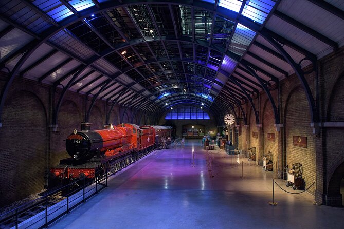 Warner Bros. Studio Harry Potter Tour with Superior Transport from London - Platform 9¾ and the Hogwarts Express