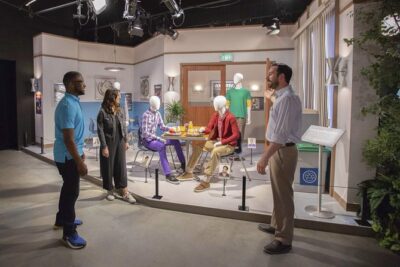 Warner Bros. Studio Tour & Celebrity Homes Tour Package